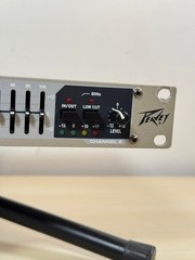 Peavey PV215EQ 2-Channel Dual 15-Band Graphic EQ 1U Rack XLR 80Hz Cut