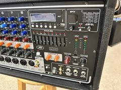 Peavey PVI8500 8-Channel 400W Powered Mixer