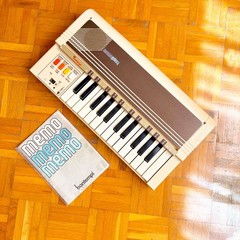 Bontempi Memoplay (Italy, 1981) Vintage Toy Synth Organ Keys! Original Manual!