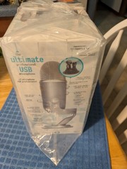 Blue Yeti Microphone – Brand New Sealed Free Shipping