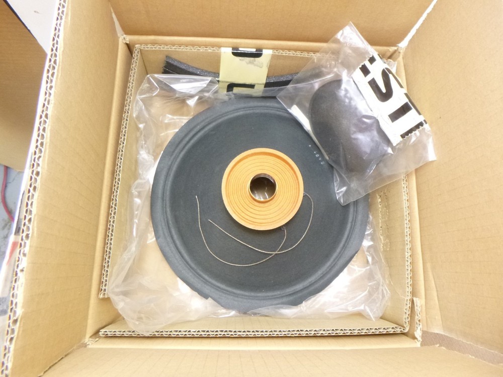 Celestion T4188 R 12″ (?) Speaker Recone Kit