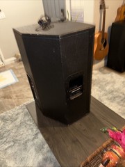 ELECTRO-VOICE ELX115 15-INCH PASSIVE PA SPEAKER 400W