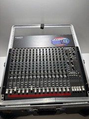 MACKIE PRODUCTS 1604-VLZ PRO 16 CHANNEL MIXER (P32011932)