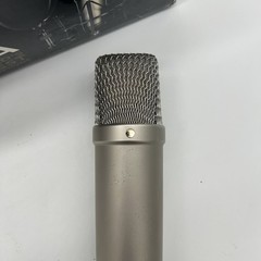 Rode NT1-A Condenser Microphone w/ Shock Mount and Pop Filter Wind Shield TESTED