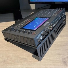 Akai MPC LIVE II Standalone Production Center – Black