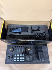 MAONO Podcast Equipment Audio Interface ,XLR Dynamic Micropshone AME2C