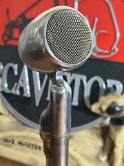 Rare Vintage 1950’s Ronette-Holland G210-5 Crystal Microphone, works w/stand