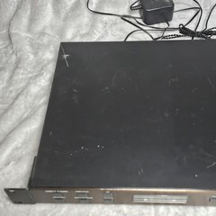 TOA DT-930 AM/FM Synthesizer Tuner Rack Mount Pro Audio with Antenna & Manual