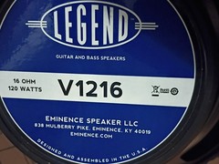 2×12 guitar cabinet