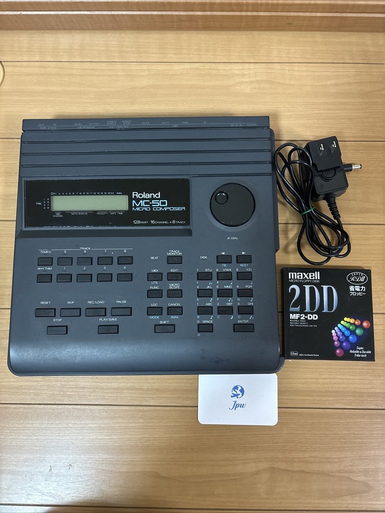 Roland MC-50 Micro Composer Sampler Sequencer