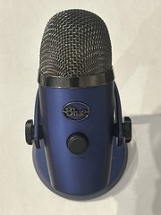 Blue Yeti Nano USB Microphone Vivid Blue Perfect condition