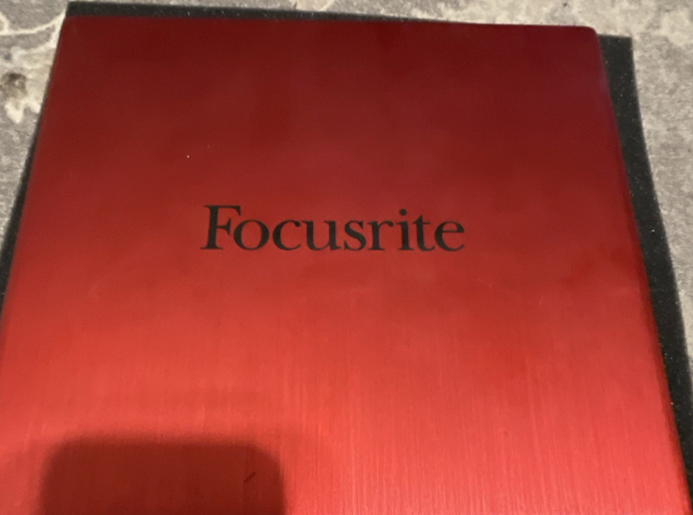 Focusrite Scarlett 6i6 USB Audio Interface MIDI In/Out Phantom Power