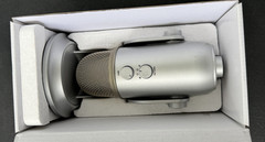 Blue Yeti USB Microphone Used – Original Box All Accessories Silver/Black