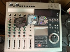 YAMAHA MD4S Multitrack Minidisc MD Digital Recorder 4 Track NO SLIDER KNOBS!