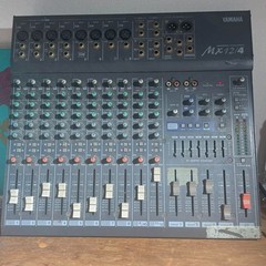 YAMAHA MX12/4 Analog Mixing Console 12 Channel Live Rehearsal Home Recording