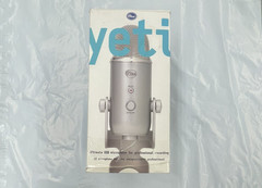 Blue Yeti USB Professional Microphone Recording Streaming Used No Wires Free S+H
