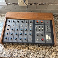 HOLMES MXP-6 Sound Board Mixing Console PA CONTROL CENTER -RARE- TURNS ON- READ!