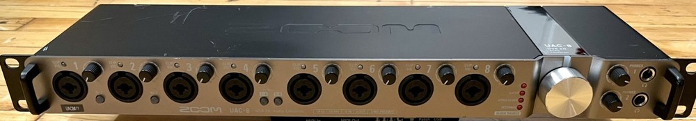 Zoom UAC-8 USB 3.0 Audio Interface