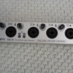 Zoom TAC-8 Thunderbolt Audio Converter 8 Channel 18 Input 20 Output Tested Works