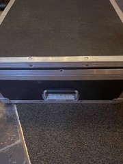Mackie Onyx 1640i 16-Channel Firewire Mixer (w/ Hard Mixer case)