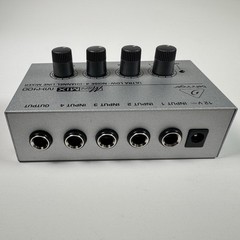 Behringer MicroMIX MX400 4-Channel Ultra Low-Noise Line Mixer Untested