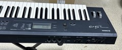 Yamaha Music Synthesizer S03 61 Keys from 2001 – Black