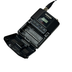 Shure QLXD1 Bodypack Transmitter for use with QLXD Digital Wireless Systems J50A