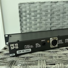 RANE PE 15 PARAMETRIC EQUALIZER Some stubs/inserts missing. Rack Mount. WORKS