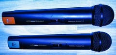 AKG WMS40 SR40 HANDHELD WIRELESS MICROPHONES (2 SETS COLOR GREY AND ORANGE)