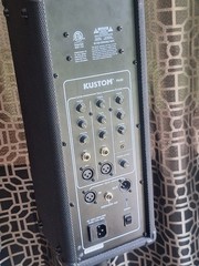 Kustom PA50 Powered Speaker + Tripod Stand – Home Use Only – Excellent Condition