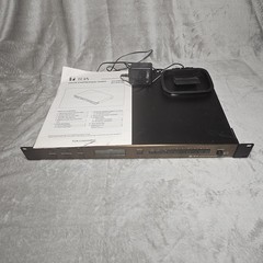 TOA DT-930 AM/FM Synthesizer Tuner Rack Mount Pro Audio with Antenna & Manual