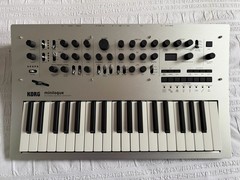 Korg Polyphonic Analogue Synthesizer Mini Logue 060052 120EX-00 S-12