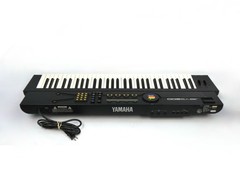 Vintage Yamaha YS200 61-Key Digital FM Synthesizer w/ Case, Pedal, Manual