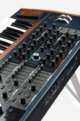 Arturia Polybrute Polyphonic Analog Morphing Synthesizer+On-Stage Dust Cover