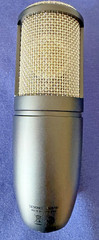 AKG P220 Cardioid Condenser Microphone w/ Shock Mount, XLR Cable, Case TESTED