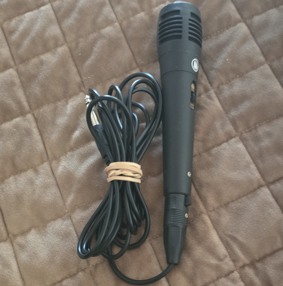 Wired Handheld/Stand-Held Microphone w/ On/Off Switch, 6.35mm TRS, Black