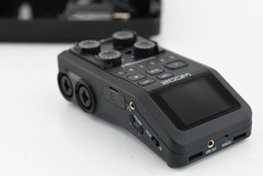 Zoom H6 Handy Recorder W/ Case & Accessories – Highly Portable – Great Condition