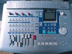 TASCAM 788 DIGITAL PORTASTUDIO UNTESTED (NO POWER ADAPTER)