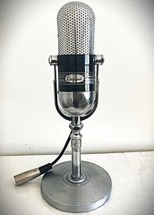 Rare Vintage 1960’s CALRAD VM-12 Velocity Ribbon Microphone, works great w/stand