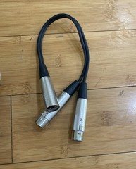 2x Samson Q6 Dynamic Handheld Microphone Vocal Instrument with Cables Excellent