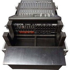 ProX XS-MIDM32RDHW ATA-300 Style Gig Ready Flight Road Case with Doghouse and Wh