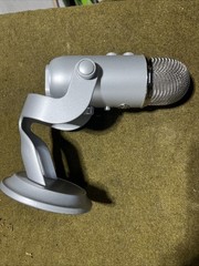 Blue Yeti USB Condenser Desktop Microphone Silver Multiple Polar Patterns