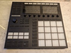 Native Instruments Maschine MK3 Groove Production Studio System