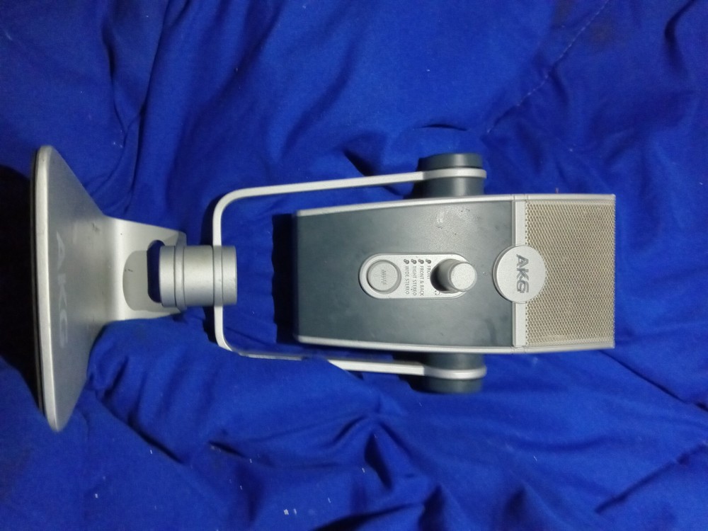 AKG Lyra Microphone 192 kHz for Podcast Studio Music Video – C44USB