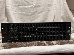 DBX 2231 Equalizer / Limiter 2/ Type III Noise Reduction
