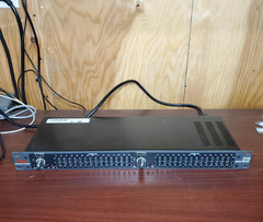 dbx 215 Dual Channel 15-band Graphic Equalizer #69
