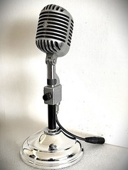 Vintage 1940s Shure 55 Dynamic Microphone, gorgeous & working, w/stand-cable