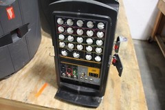 FENDER PASSPORT PD-150 PLUS WITH TRIPODS EXCELLENT