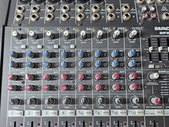 Mackie DFX12 12×2 Analog Mixer with Effects DFX-12 Mixing Console Pre-owned