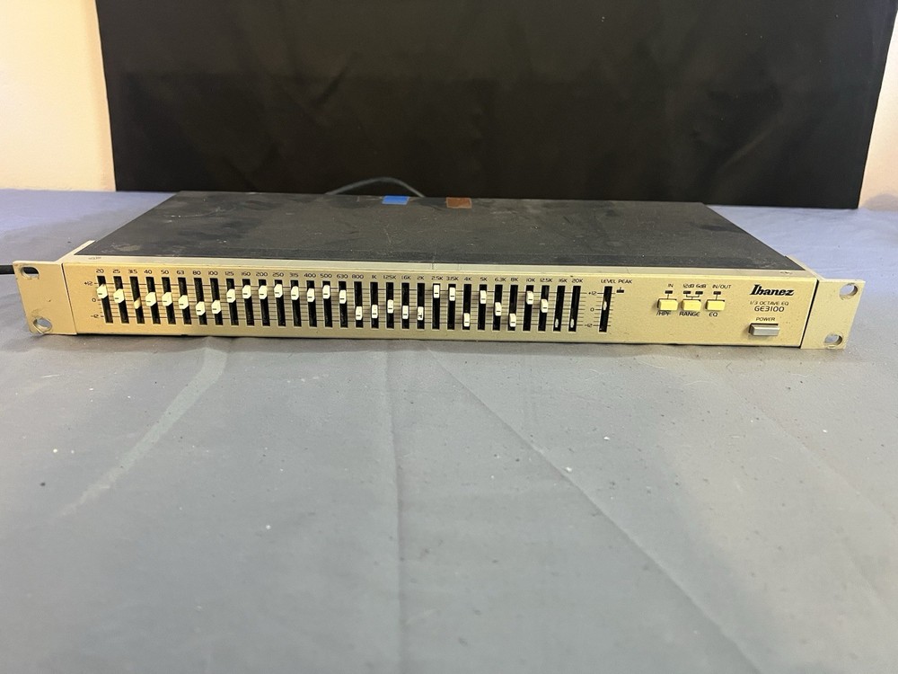 Ibanez GE3100 1/3 Octave Analog Graphic Equalizer Rackmount 1U Black Beige